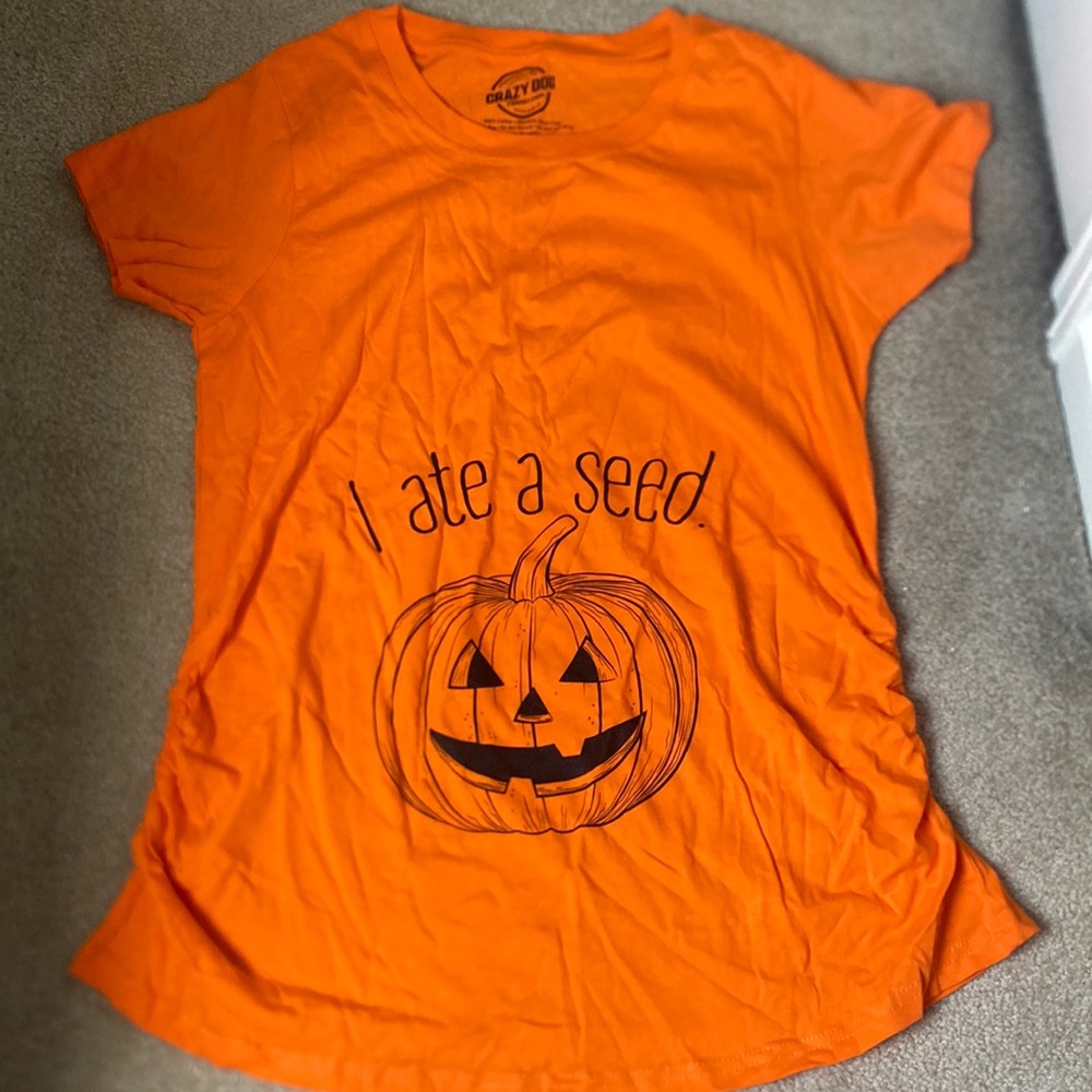 Maternity Halloween shirt never worn